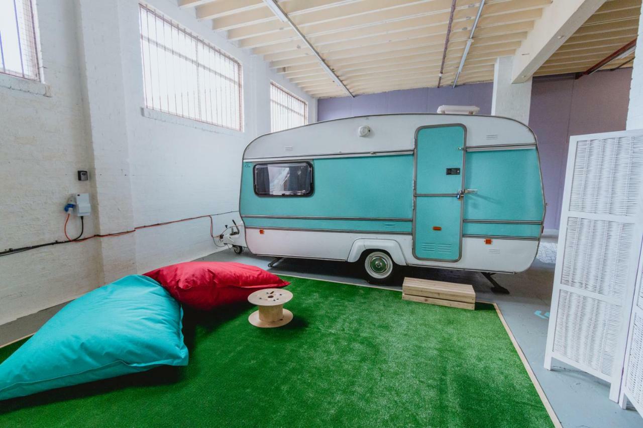 Towed Town Camping บริสตอล ภายนอก รูปภาพ
