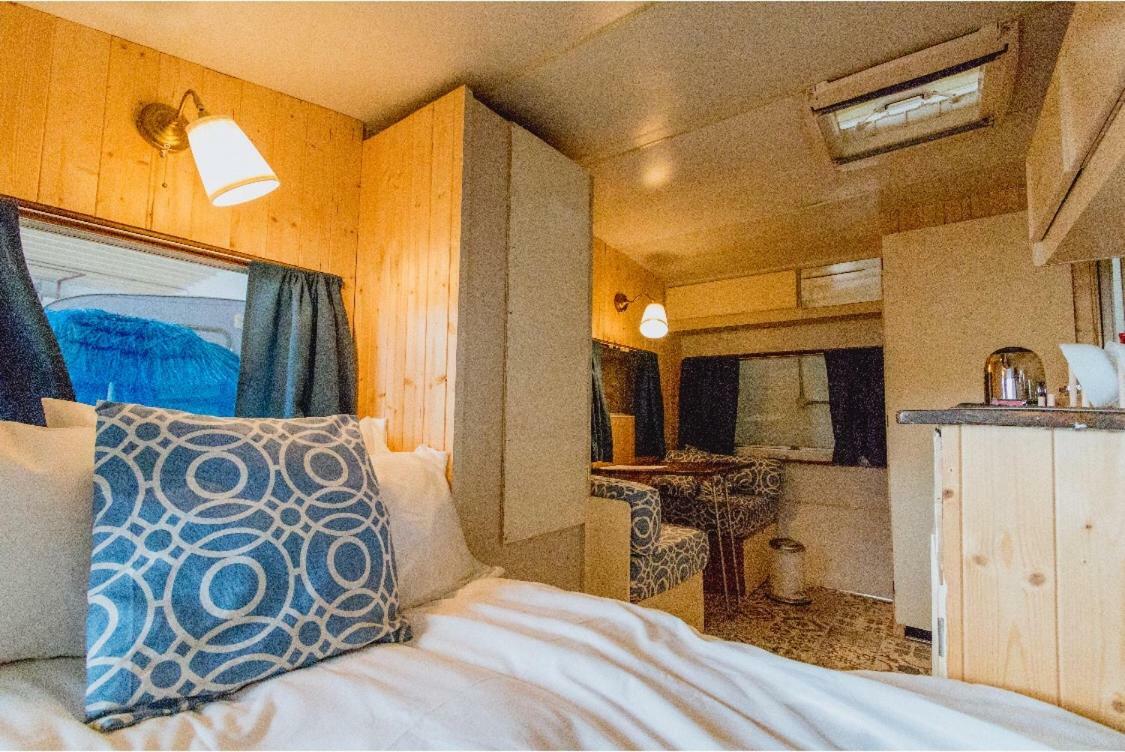 Towed Town Camping บริสตอล ภายนอก รูปภาพ