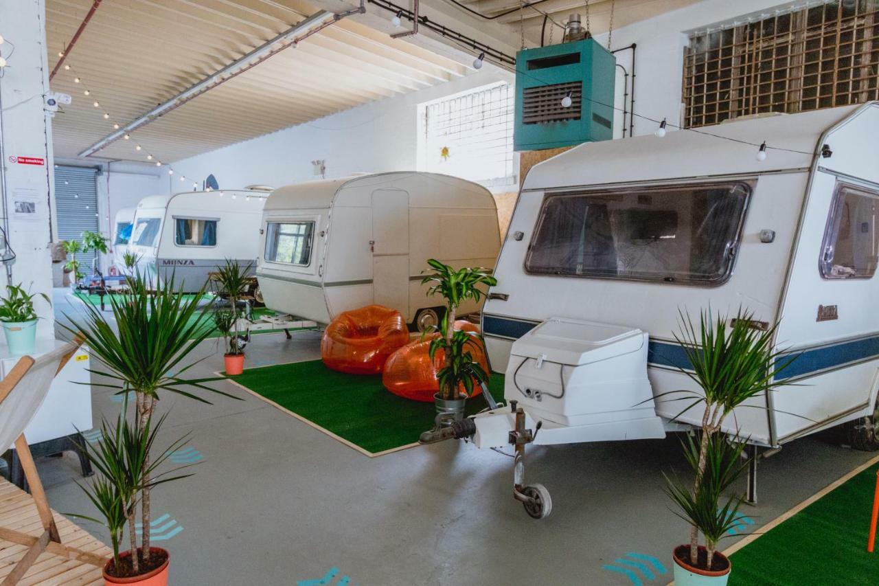 Towed Town Camping บริสตอล ภายนอก รูปภาพ